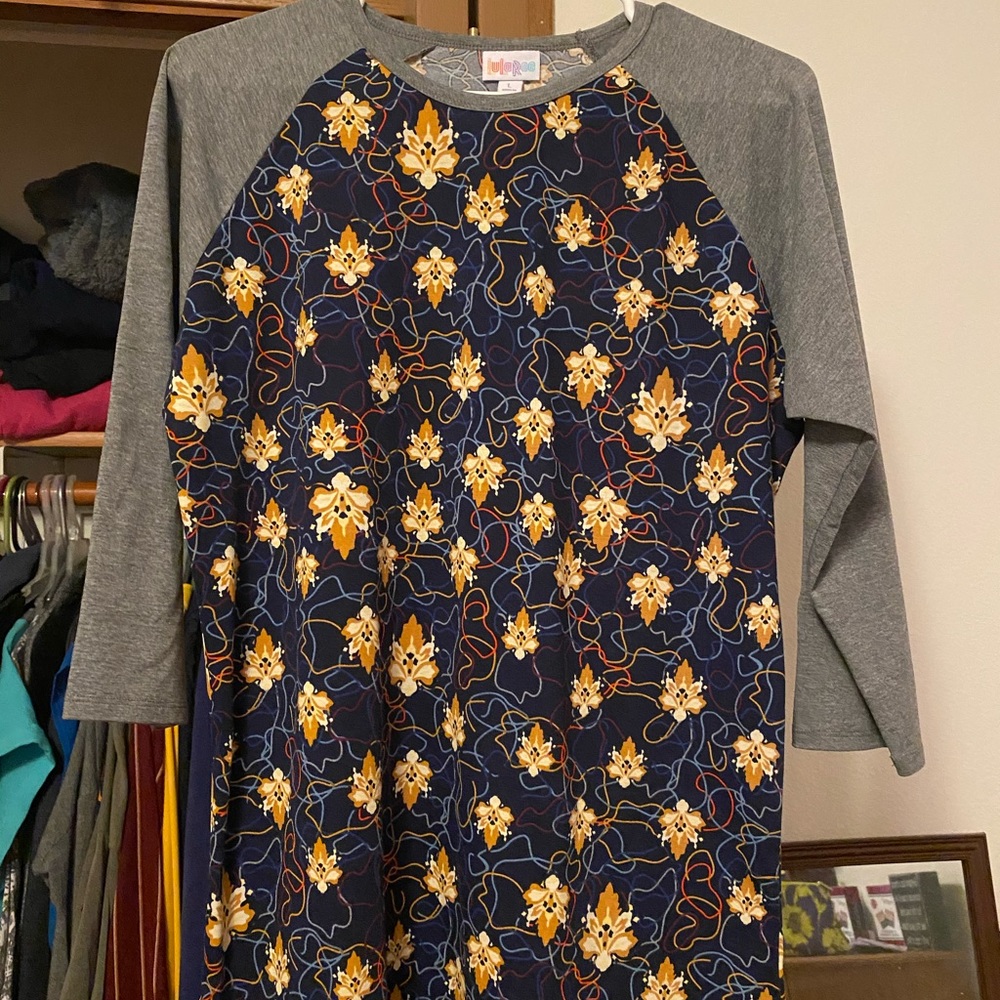 Lularoe Randy top size large